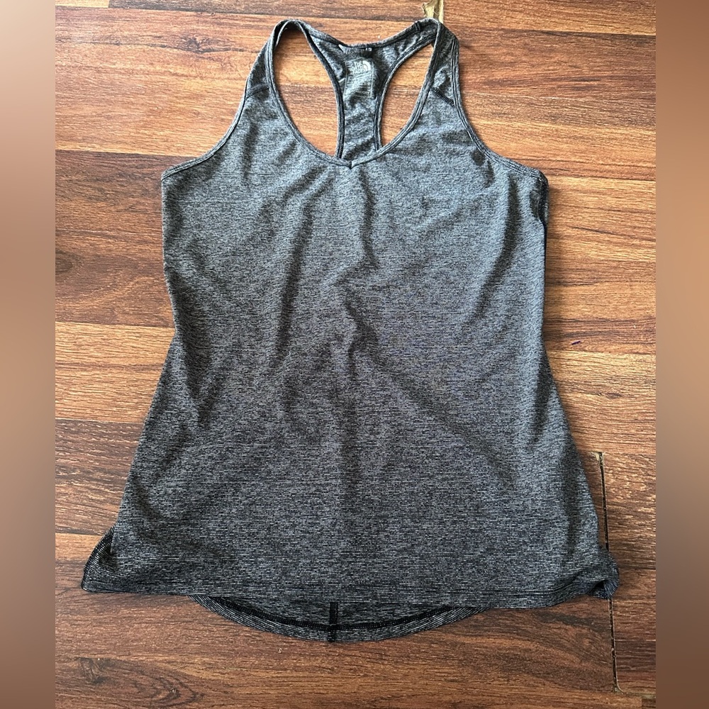 Women’s NorthFace Tank Size Small